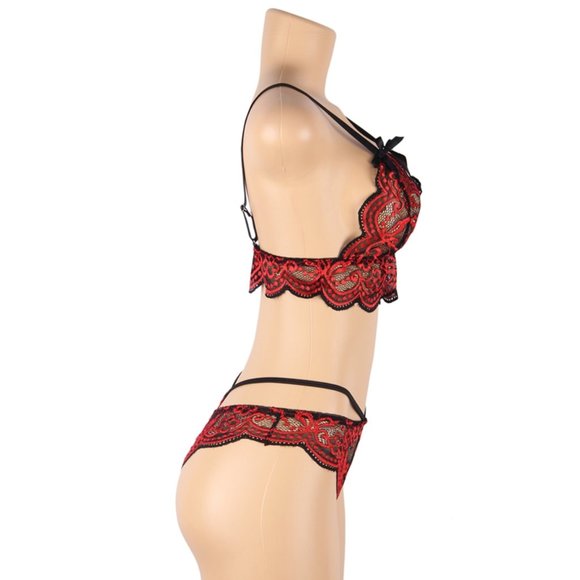 Sexy Lace Cross Strap Bra Set - Picture 6 of 9